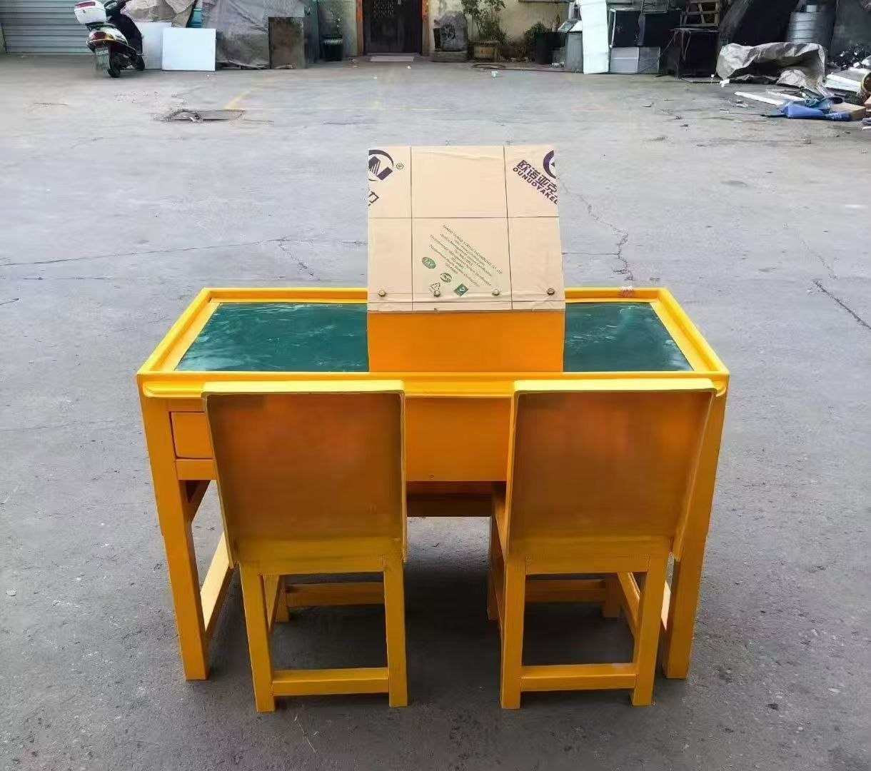 青县防静电导通桌井下煤矿火工品发放桌：危险品流转的安全守护者